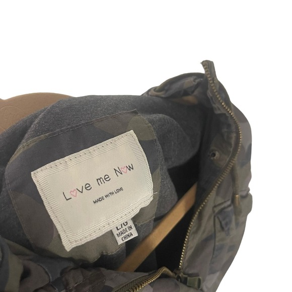 Love Me Now Women's Size Large Camouflage Hooded Jacket - Picture 9 of 10